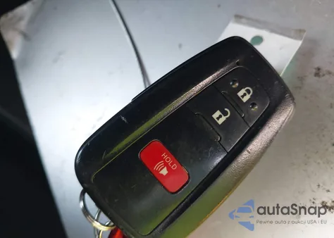 2020 Toyota Rav4 Hybrid Xle from USA, damaged, VIN 2T3R6RFV5LW001464